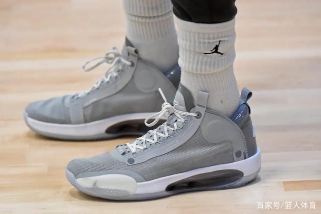 弗格31分辽宁胜四川 西尔扎提15分新疆胜同曦